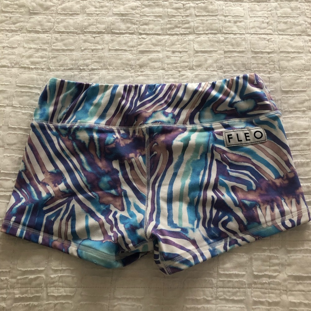 FLEO shorts